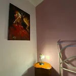 Miriam\'S Short Rent House