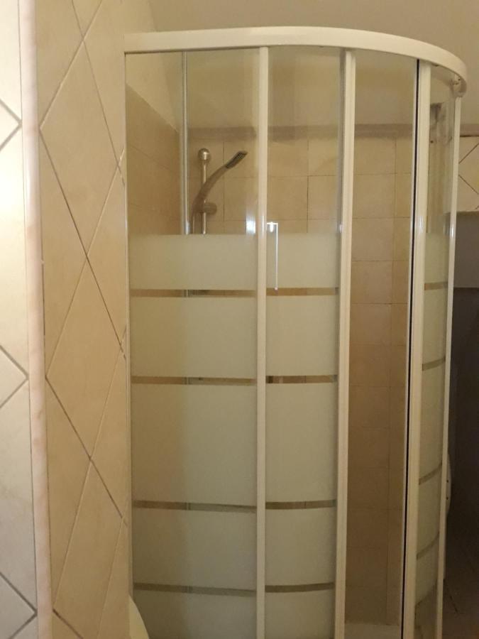 Miriam's Short Rent House *
